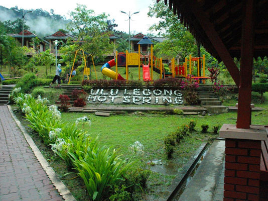 ulu-legong-hot-spring-03