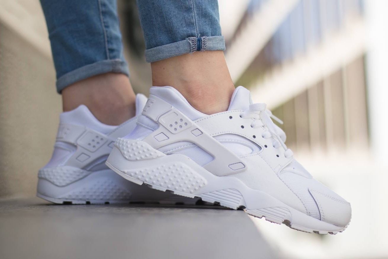 nike-air-huarache-triple-white