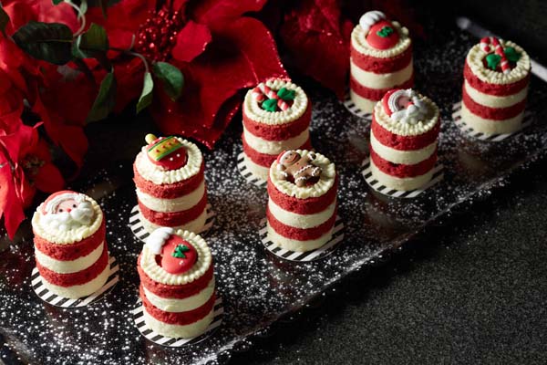 ms-bs-cakery-christmas-cakelette-taster-size