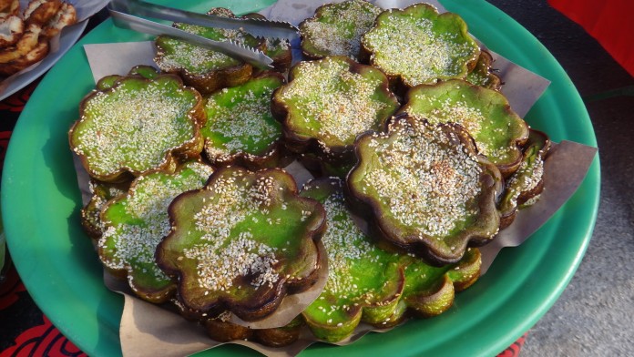 Kuih-bakar-696x392