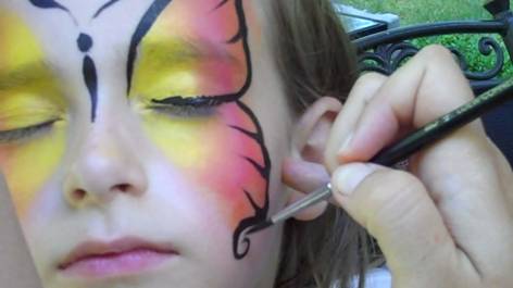 butterfly-face-painting-design-step-3